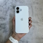 Чохол з силікону і покриттям Soft Touch мікрофібра для iPhone 16 White