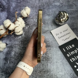 Матовий чохол MagSafe мінімалістичний дизайн захист і стиль Lume Case для iPhone 13 Pro Max Gold